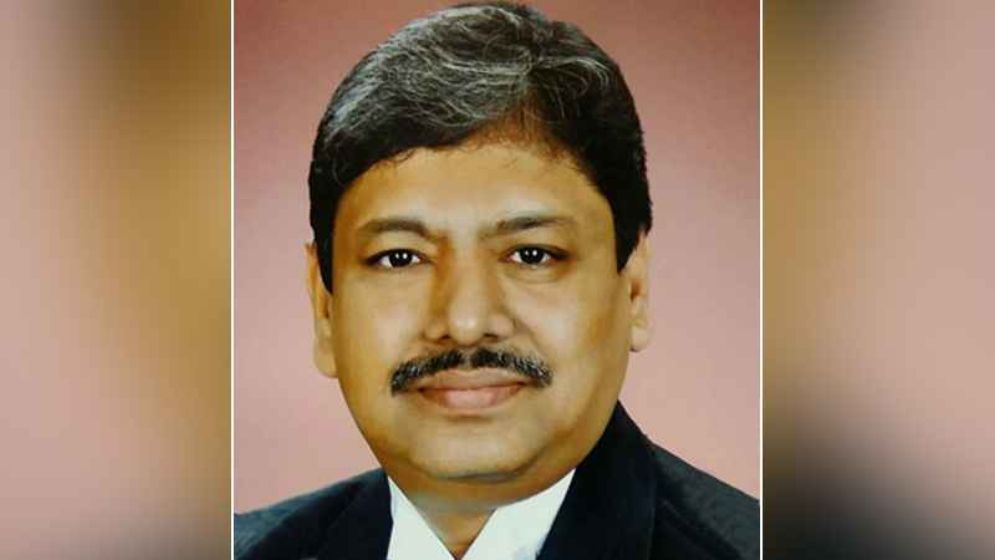 এবার ডেপুটি অ্যাটর্নি জেনারেল বেলায়েত হোসেনের পদত্যাগ