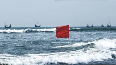 সমুদ্রবন্দরে ৩ নম্বর সতর্ক সংকেত