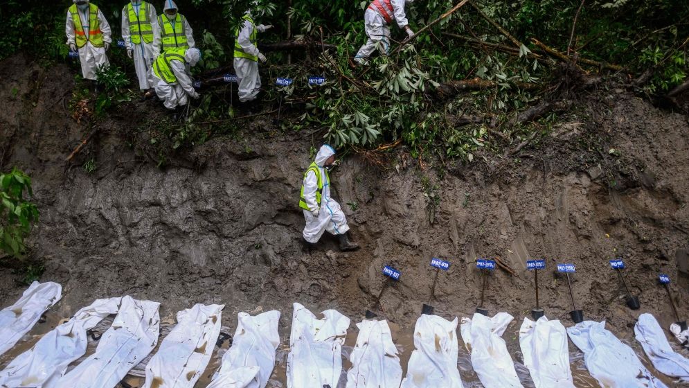 চার সপ্তাহ পরও নিখোঁজ ৬ হাজার মানুষ, মৃত্যু ছাড়াল ১৪৫০