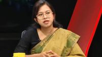 বাবা হারালেন এনসিপি নেত্রী মনিরা শারমিন