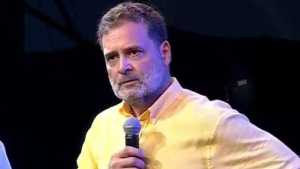 নারীকে নিয়ন্ত্রণ করাই কি সংস্কৃতি: রাহুল গান্ধী