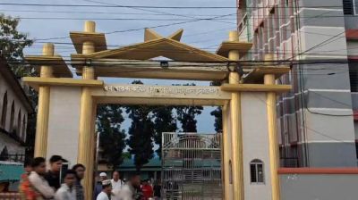 মাদ্রাসা শিক্ষকের সঙ্গে শিক্ষার্থীর অন্তরঙ্গ ভিডিও ভাইরাল