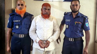 ১০ কোটি টাকার সেতুতে রডের বদলে বাঁশ দিয়ে ঢালাই, গ্রেফতার ১