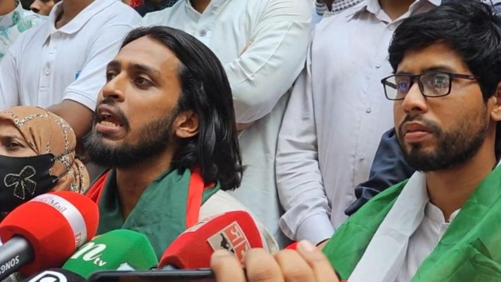 রাকসুর প্রতিশ্রুতি বিস্তর বাস্তবায়ন সামান্য