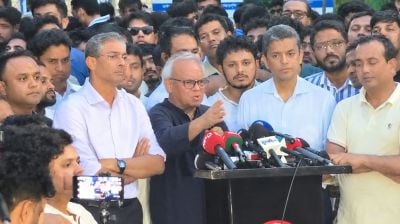 যারা আগুন-বোমাবাজি করছে, তারা স্বাধীনতা ও গণতন্ত্রের শত্রু: রিজভী