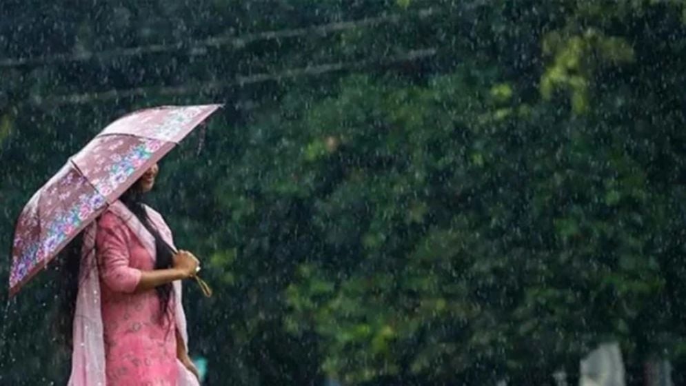 ঢাকায় ঝরবে বৃষ্টি, বাড়তে পারে গরম