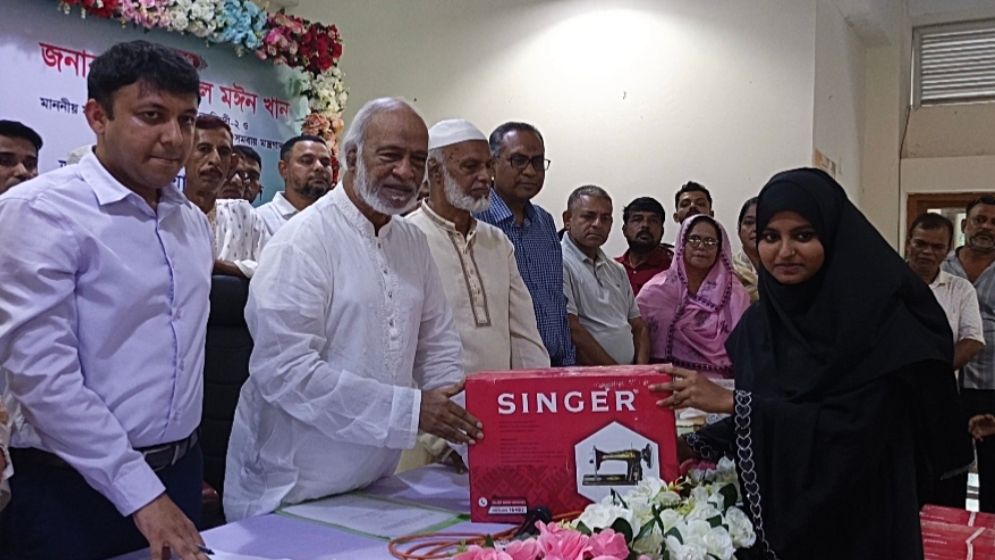 সুবিধাবঞ্চিতদের উন্নয়নকে প্রাধান্য দিয়েই কাজ করছে সরকার: মঈন খান