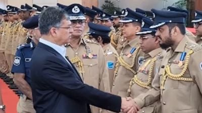 সাহস ও সেবায় অনন্য নজির স্থাপনে ৯২ জনকে দেওয়া হলো পুলিশ পদক