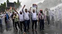 সিইসির পদত্যাগের দাবিতে ভারতে বিক্ষোভ, কলকাতায় মিছিল পাটনায় জলকামান