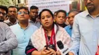 কার্যক্রম চালু রাখতে এগিয়ে এলেন মায়ের ডাকের সানজিদা তুলি