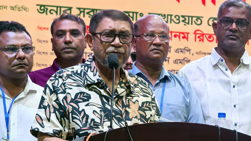 ষড়যন্ত্রকারীদের রাজনৈতিকভাবে দমন করতে হবে: স্বাস্থ্যমন্ত্রী