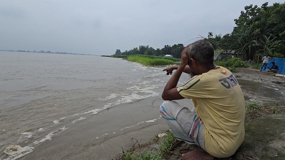 দ্রুত বাড়ছে তিস্তার পানি, ভাঙনের শঙ্কায় ৯ গ্রামের মানুষ