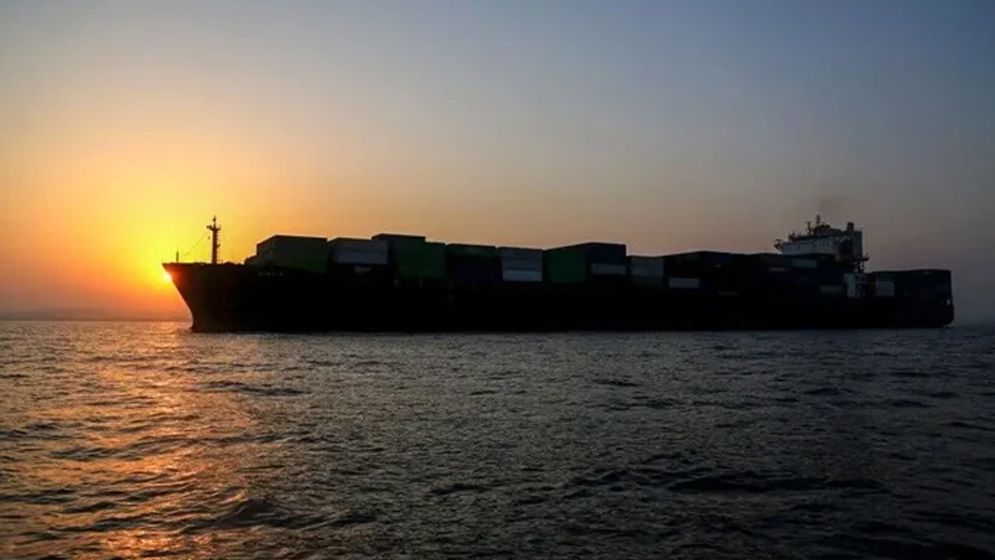 শর্ত মানলে সাত দিনে হরমুজ খুলে দেবে ইরান
