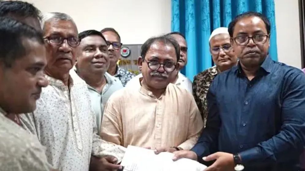 ঠাকুরগাঁও-১ উপনির্বাচন: মনোনয়ন জমা দিলেন ফয়সল
