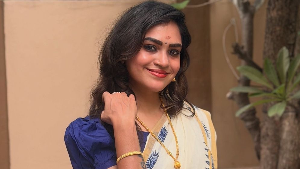 চলচ্চিত্রে বিনিয়োগের অস্বীকৃতিতে ব্যবসায়ীকে মারধরের অভিযোগে গ্রেফতার অভিনেত্রী বর্ষিণী ভেঙ্কট