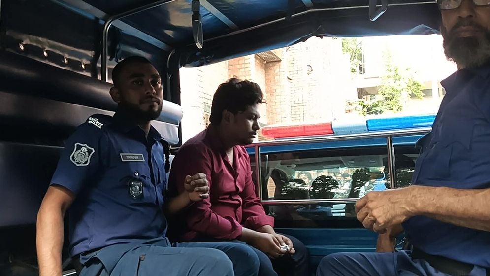 হাসিনাকে জন্মদিনের শুভেচ্ছা, জাবি ছাত্রশক্তির নেতা বহিষ্কার