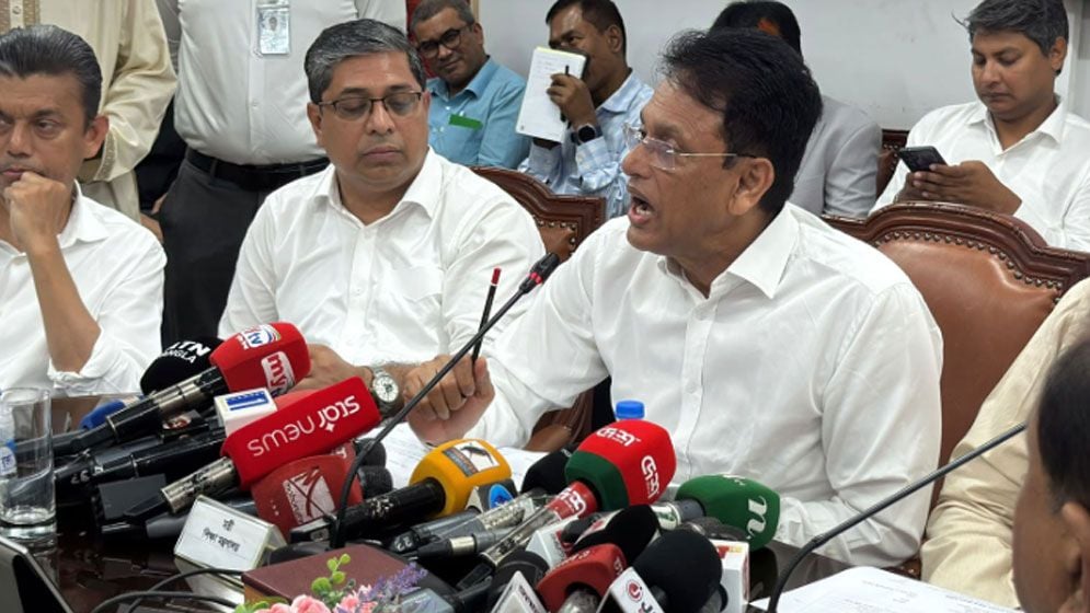 প্রাথমিকে নিয়োগপত্র পাননি ৮১৭ জন, যা জানালেন শিক্ষামন্ত্রী