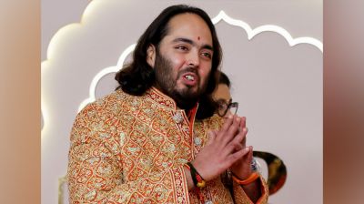 মুকেশ আম্বানির ছেলেকে অধ্যাপক নিয়োগ, সমালোচনায় নিউক্যাসল বিশ্ববিদ্যালয়