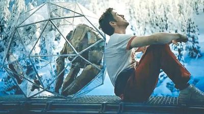 বক্স অফিসে কে এগিয়ে