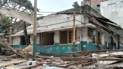 ওসি সংযুক্ত ধরাছোঁয়ার বাইরে ঊর্ধ্বতনরা