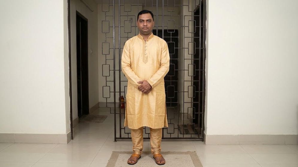 ফ্যামিলি কার্ডের নামে টাকা হাতিয়ে নেওয়ার অভিযোগ