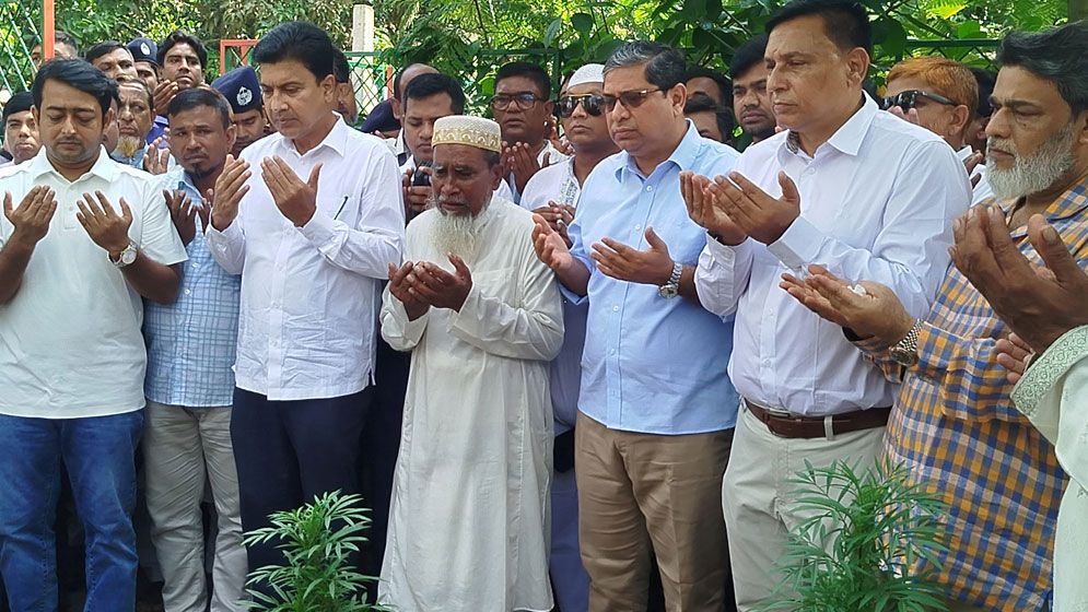 গ্যাস-বিদ্যুৎ সংকট সমাধানে কাজ করছে সরকার: মীর শাহে আলম