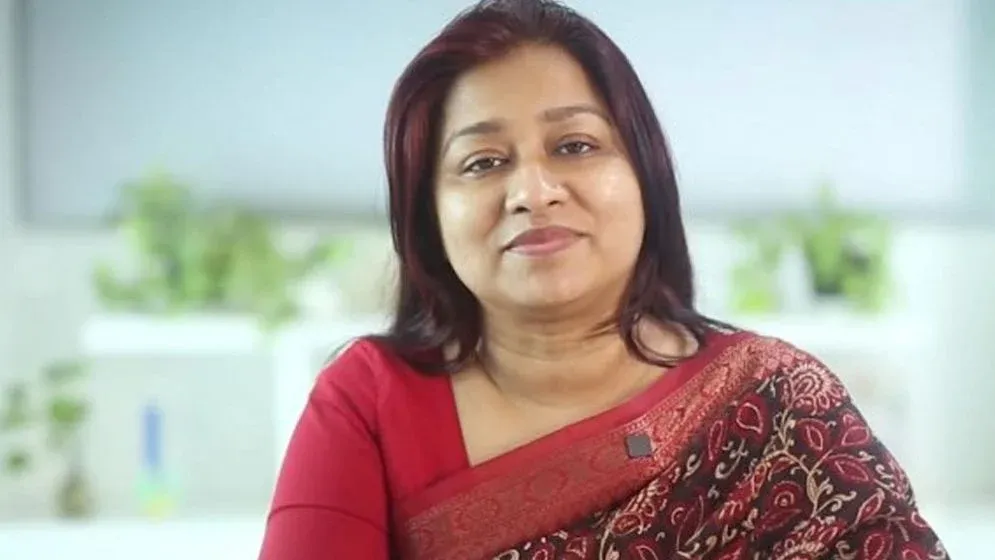 আগেও দুবার বরখাস্ত করা হয়েছিল মালা খানকে