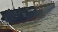 কুতুবদিয়ায় দুই জাহাজের সংঘর্ষ