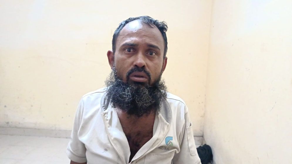 রাস্তা থেকে ডেকে নিয়ে শিশুকে হাত-মুখ বেঁধে অটোচালকের ধর্ষণ