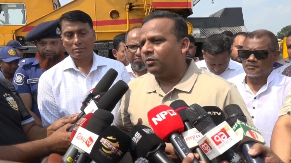 বন্দর পরিচালনায় কোনো রাজনৈতিক হস্তক্ষেপ বরদাশত করা হবে না: রাজিব আহসান