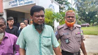 বিএনপির মঞ্চ ও ল্যাব ভাঙচুর মামলায় গ্রেফতার ২
