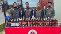 শাহজালালে ৮১ লিটার বিদেশি মদ জব্দ