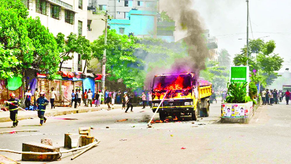 উচ্ছেদ নিয়ে রণক্ষেত্র মিরপুর