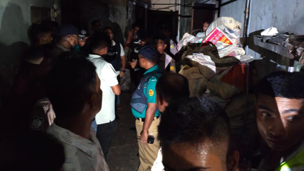‎যুবদলের বহিষ্কৃত নেতার গুলিবর্ষণ, গুরুতর আহত ১