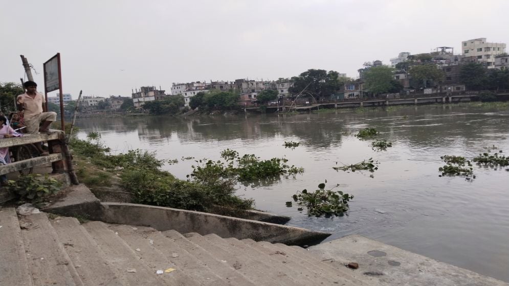 তুরাগ নদে নিখোঁজ দুই শিশু, দ্বিতীয় দিনেও চলছে উদ্ধার অভিযান