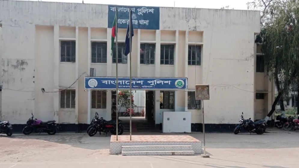 বরিশালে নিখোঁজ ৩ স্কুলছাত্রী ঢাকায় উদ্ধার