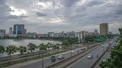 মেঘলা থাকতে পারে ঢাকার আকাশ, বৃষ্টি নিয়ে যা জানাল আবহাওয়া অফিস