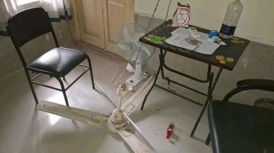 হাসপাতালে বৈদ্যুতিক পাখা খুলে পড়ল চিকিৎসকের ওপর
