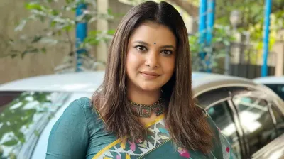 অবিবাহিত নারীদের  যে পরামর্শ দিলেন শবনম ফারিয়া