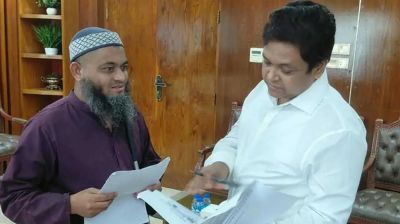 গণশুনানিতে তিন অসহায় মানুষের পাশে গাজীপুরের ডিসি