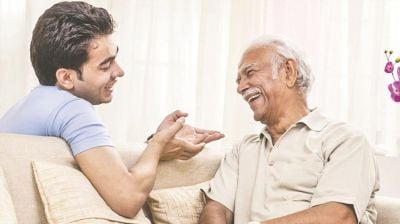 প্রবীণদের সুস্থতায় সঠিক পুষ্টি কেন জরুরি