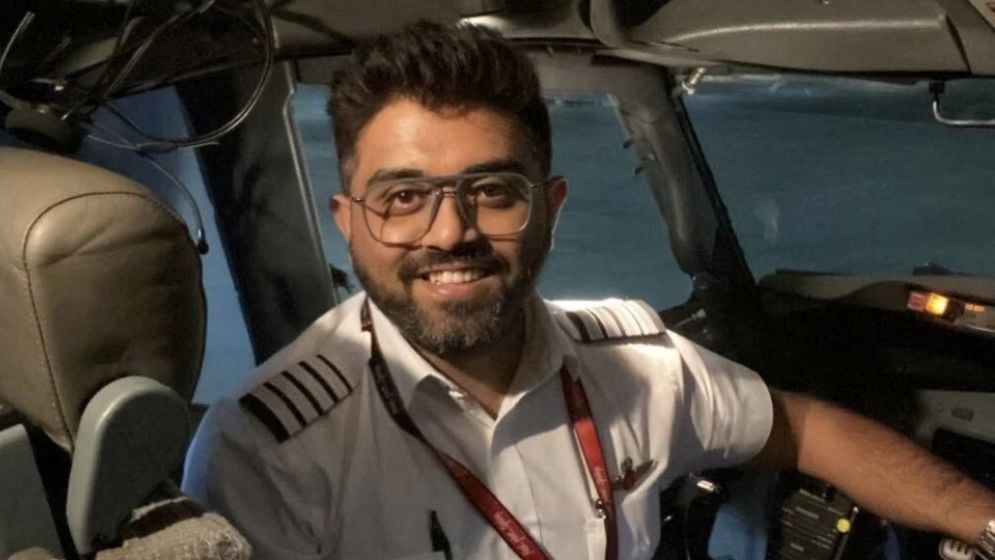 সেই পাইলট ও তার পরিবারকে ৫ বছর যে সুবিধা দেওয়ার ঘোষণা