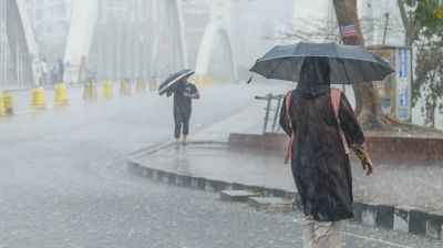 ঝড় ও ভারি বর্ষণ নিয়ে নতুন বার্তা দিল আবহাওয়া অফিস