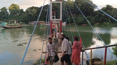 পর্যটন মৌসুমে জমজমাট রাঙামাটি, কাটেনি অবকাঠামোর সংকট