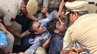 সিইসির পদত্যাগের দাবিতে দিল্লিতে বিক্ষোভ, সাবেক মুখ্যমন্ত্রীসহ আটক ৭ শতাধিক