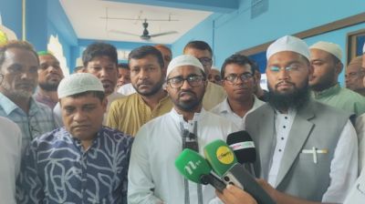 ইসলামের বুকে ছুরি মারবেন না: জামায়াতের উদ্দেশে রাশেদ খান