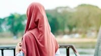 বিয়ের পাত্র খুঁজতে তরুণীর অভিনব কাণ্ড