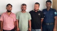 বিপুল পরিমাণ পাসপোর্টসহ জালিয়াত চক্রের ৩ সদস্য গ্রেফতার