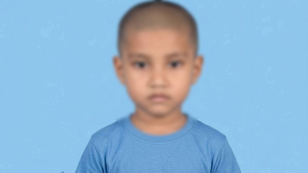 সকালে নিখোঁজ, দুপুরে শিশুর গলাকাটা লাশ উদ্ধার