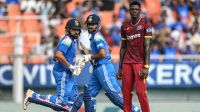 উইন্ডিজকে হোয়াইটওয়াশ করার লক্ষ্যে ব্যাটিংয়ে ভারত
